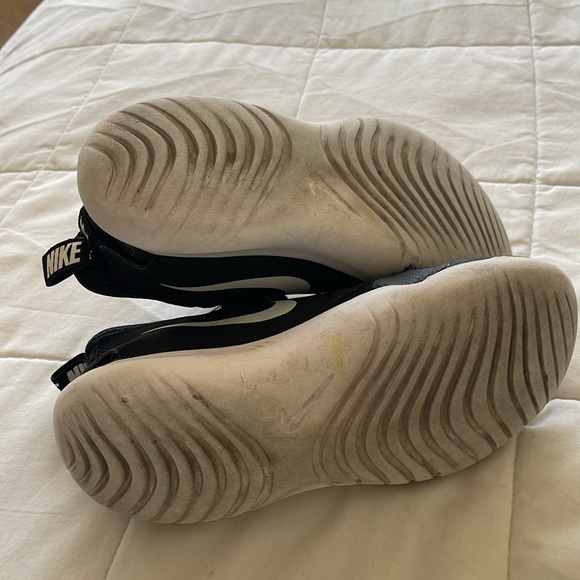 Nike flex shoes - Picture 4 of 5